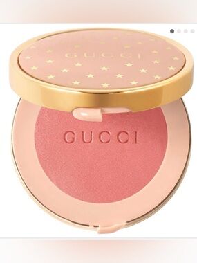 Gucci 
Luminous Matte Powder Blush | SHADE 04 BRIGHT CORAL